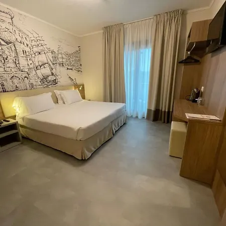Marco Polo Hotel
