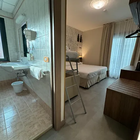 Marco Polo Hotel 3*